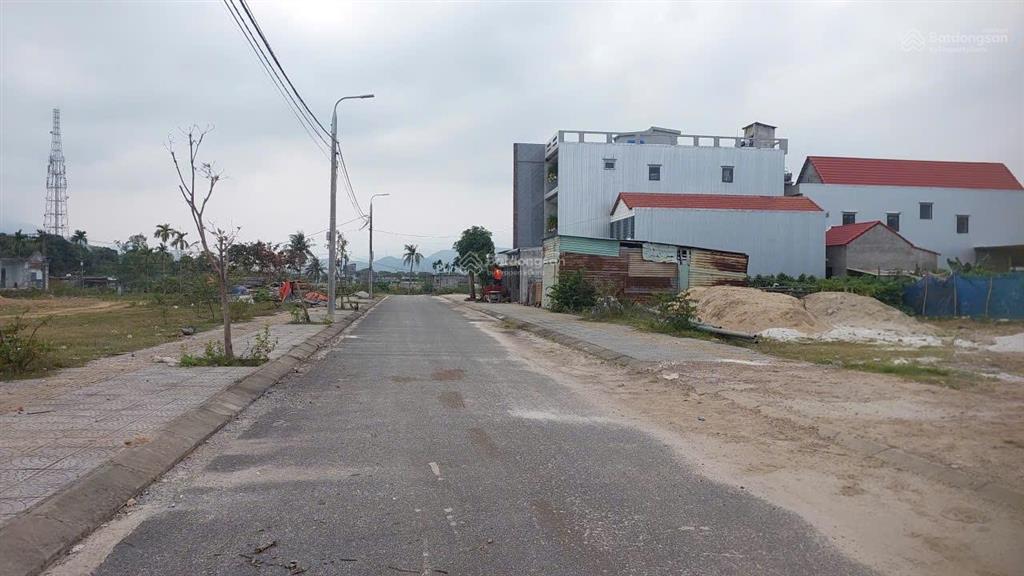 Chính chủ gửi bán lô đất đường 7m5 thông đường 15m ngay cạnh lumia hải vân  đà nẵng