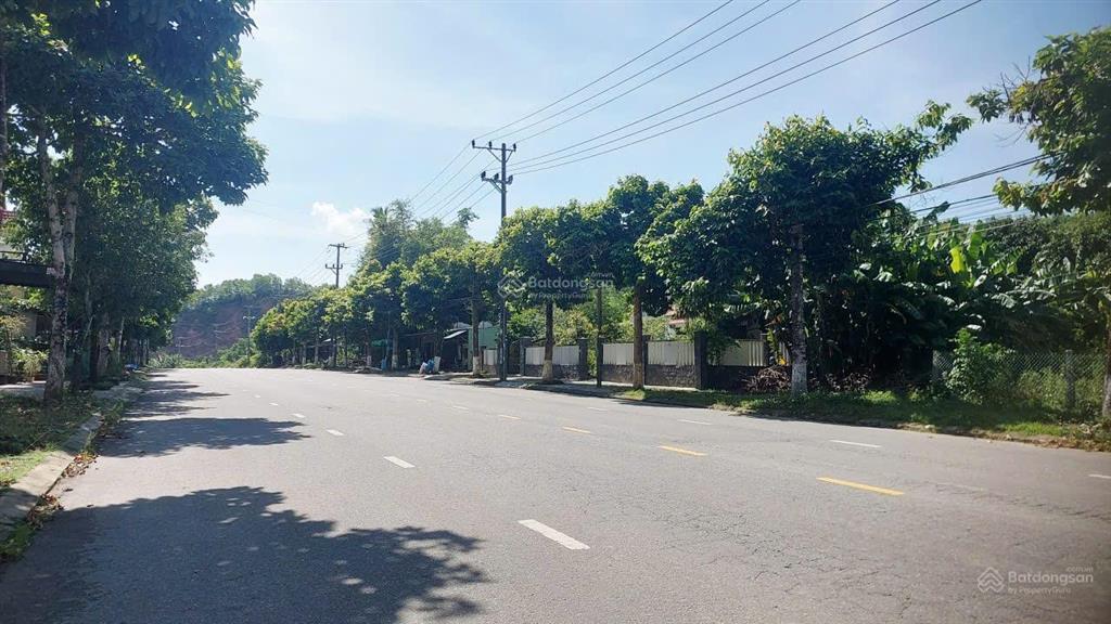 Bán đất mặt tiền đt602 sạch đẹp giá chỉ 2ty6**.  0968 678 ***