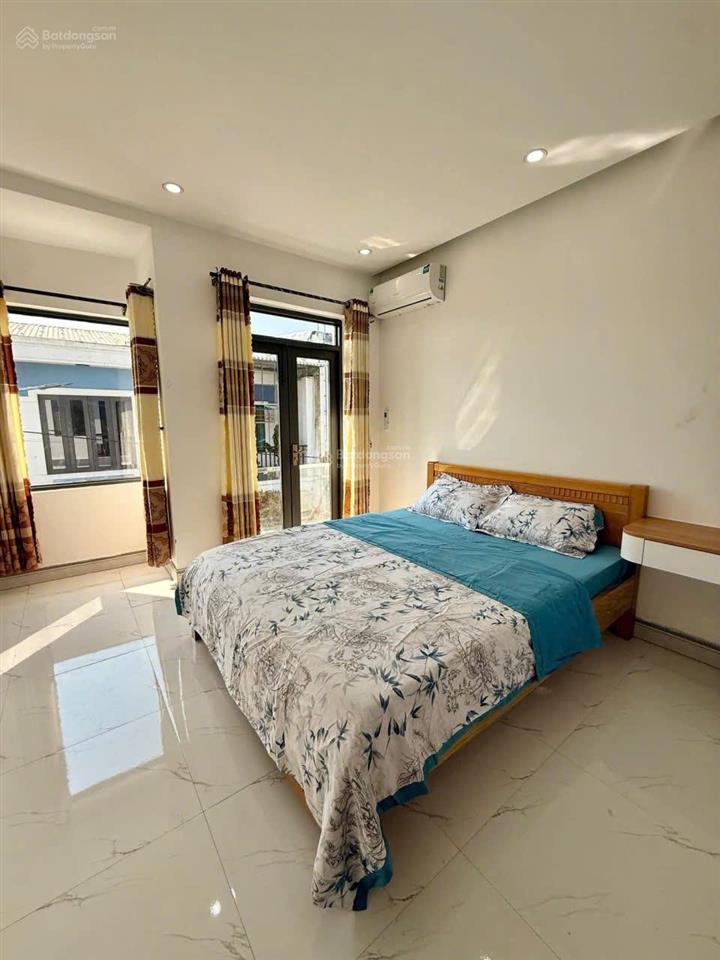 Nhà 2 tầng ngay chợ hòa khánh full nội thất giá 3,69 tỷ.  0968 678 ***