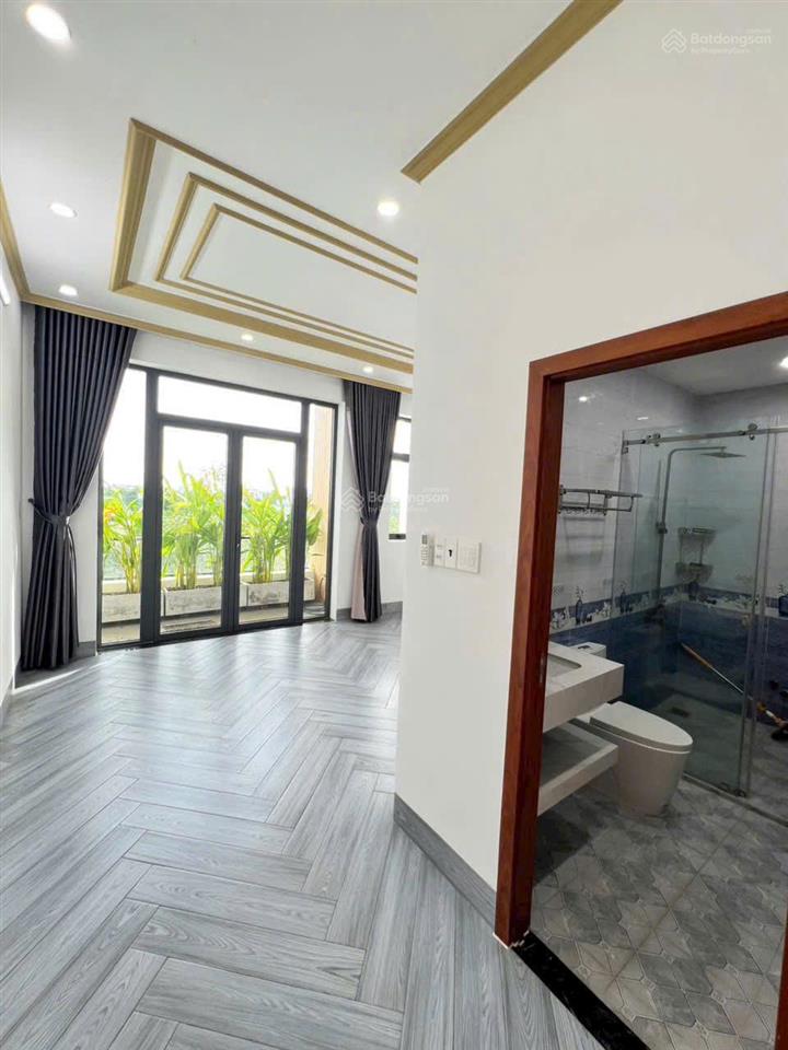 Nhà cho thuê mặt tiền kd 20tr  4pn  trệt 3 lầu  full nội thất  kdc văn hóa tây đô