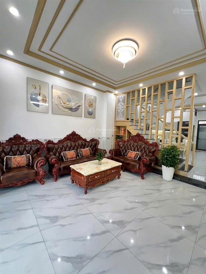 Nhà cho thuê mặt tiền kd 20tr  4pn  trệt 3 lầu  full nội thất  kdc văn hóa tây đô