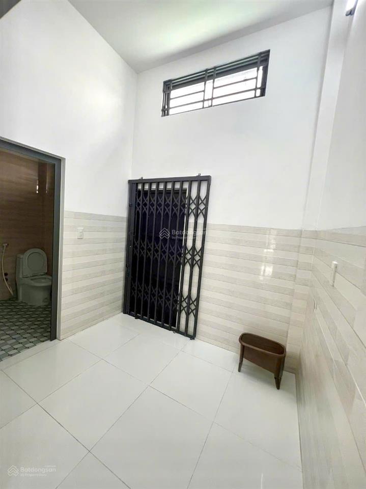 Nhà cho thuê 8tr  1pn  trệt rộng mới  kdc hưng phú  lộ 16m