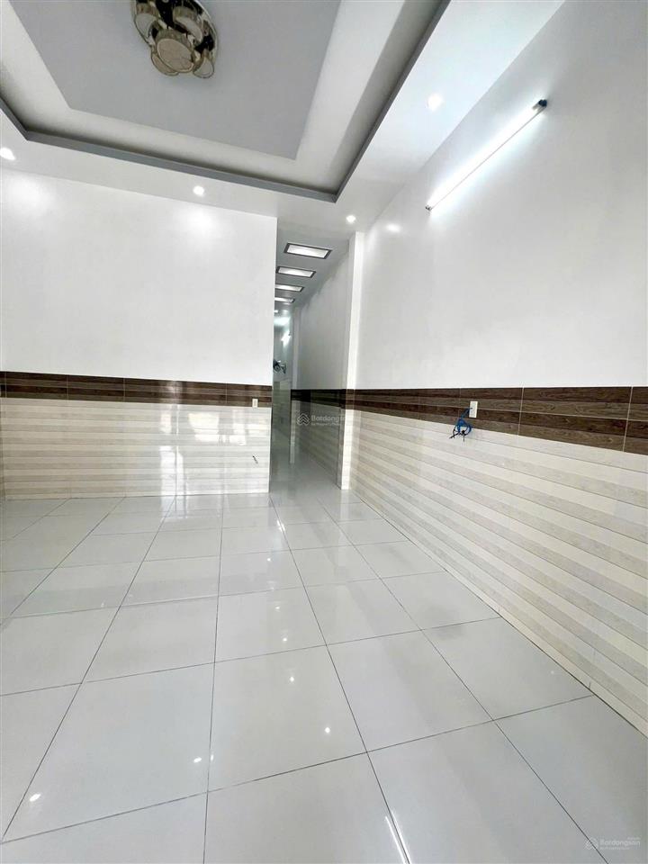 Nhà cho thuê 8tr  1pn  trệt rộng mới  kdc hưng phú  lộ 16m