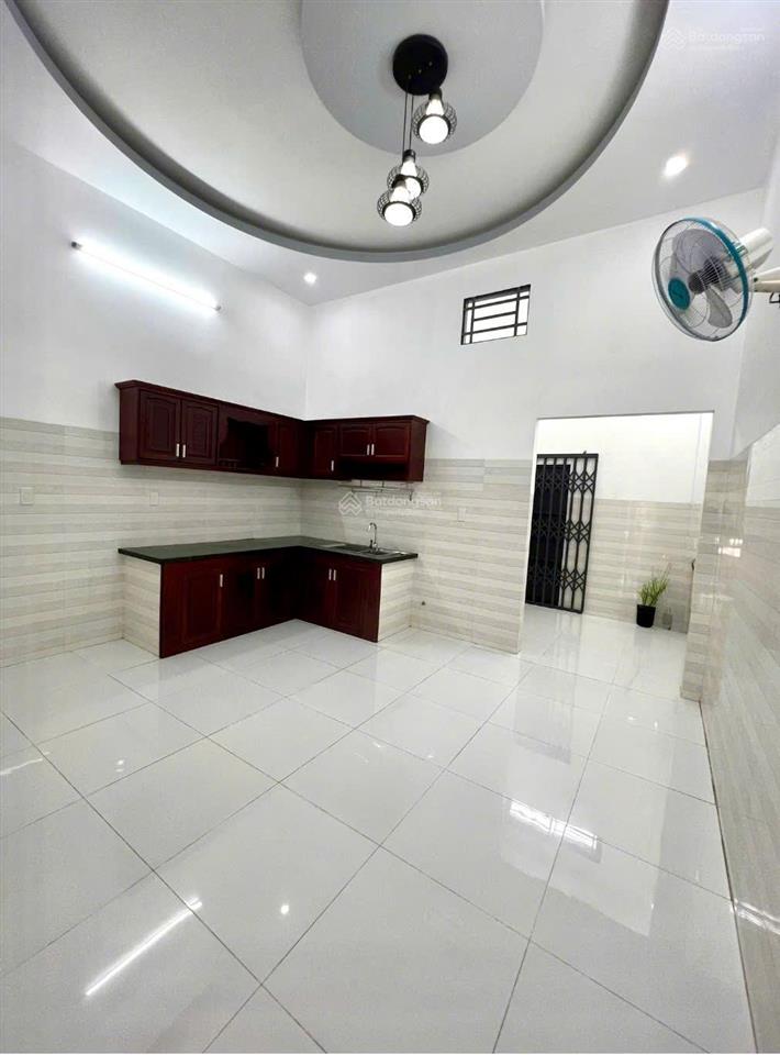 Nhà cho thuê 8tr  1pn  trệt rộng mới  kdc hưng phú  lộ 16m