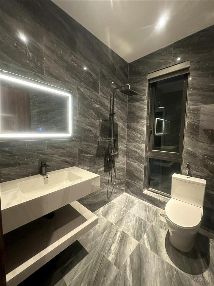 Chính chủ bán biệt thự song lập 120m2 trung tâm khu san hô, sát hồ tạo sóng, chung cư, công viên.