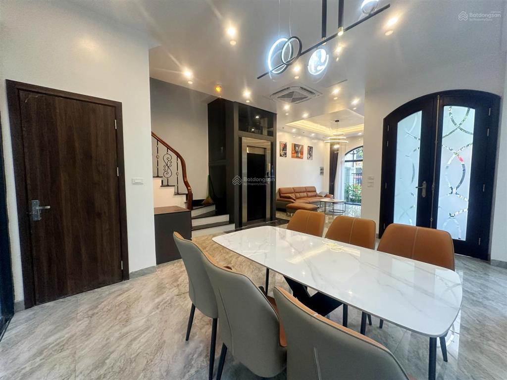 Chính chủ bán biệt thự song lập 120m2 trung tâm khu san hô, sát hồ tạo sóng, chung cư, công viên.