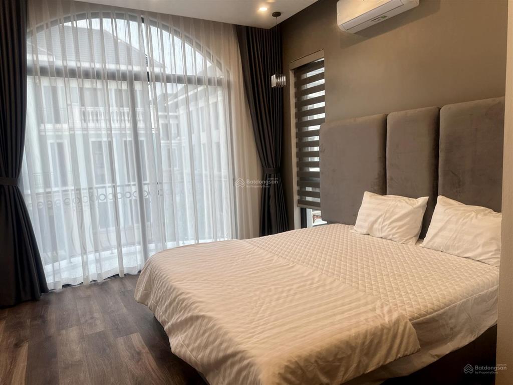 Chính chủ bán biệt thự song lập 120m2 trung tâm khu san hô, sát hồ tạo sóng, chung cư, công viên.