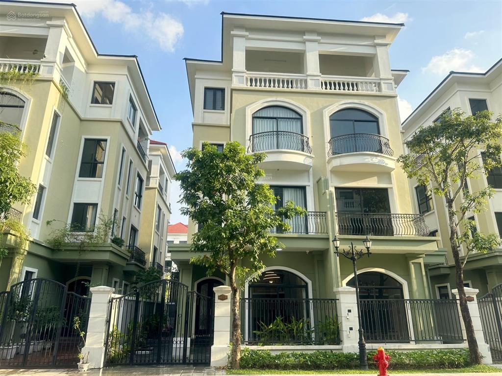 Chính chủ bán biệt thự song lập 120m2 trung tâm khu san hô, sát hồ tạo sóng, chung cư, công viên.