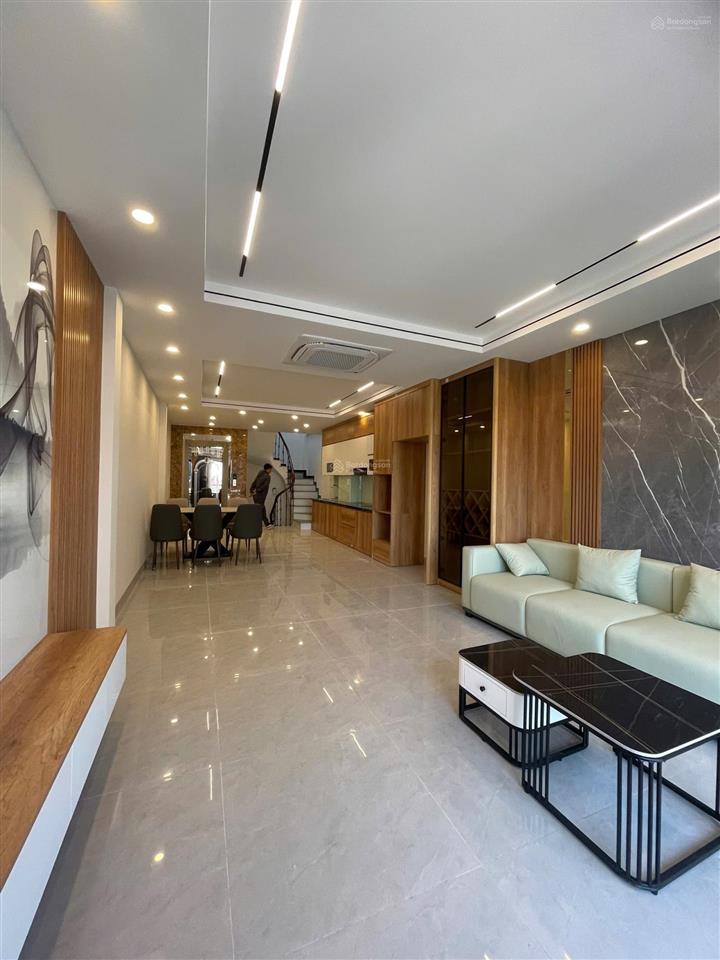 Bán nhà khu tái định cư gần aeon mall, 2 thoáng, 65m2, 7 tầng, mặt tiền 4.4m, giá 17 tỷ