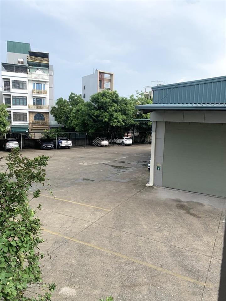 Bán nhà khu tái định cư gần aeon mall, 2 thoáng, 65m2, 7 tầng, mặt tiền 4.4m, giá 17 tỷ