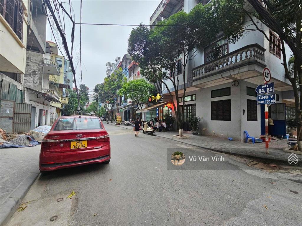 Bán đất khu quân đội 918, cạnh sân golf, ô tô tránh, vỉa hè rộng, 51m2, giá nhỉnh 12 tỷ.