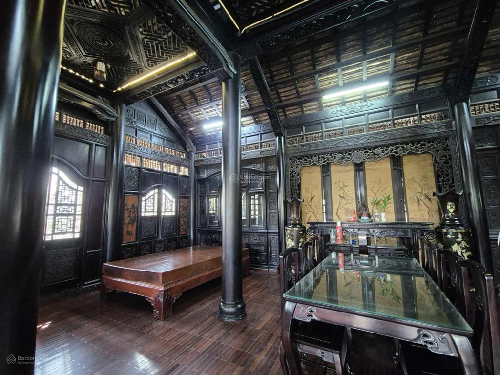 Siêu phẩm biệt thự gỗ sân vườn 2.320m2 2 mặt tiền nhựa hiếm có tại hóc môn