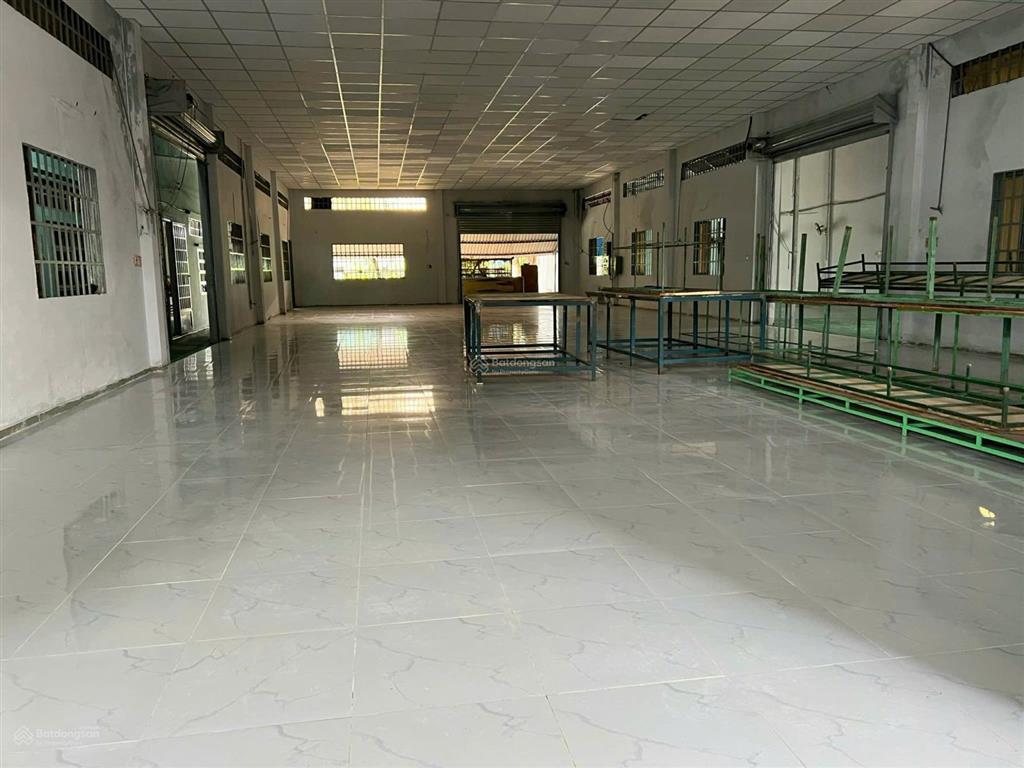Bán kho xưởng (thuê 40tr 1/tháng) cần bán gấp về nước (đường xe 5 tấn, xưởng tân phú trung