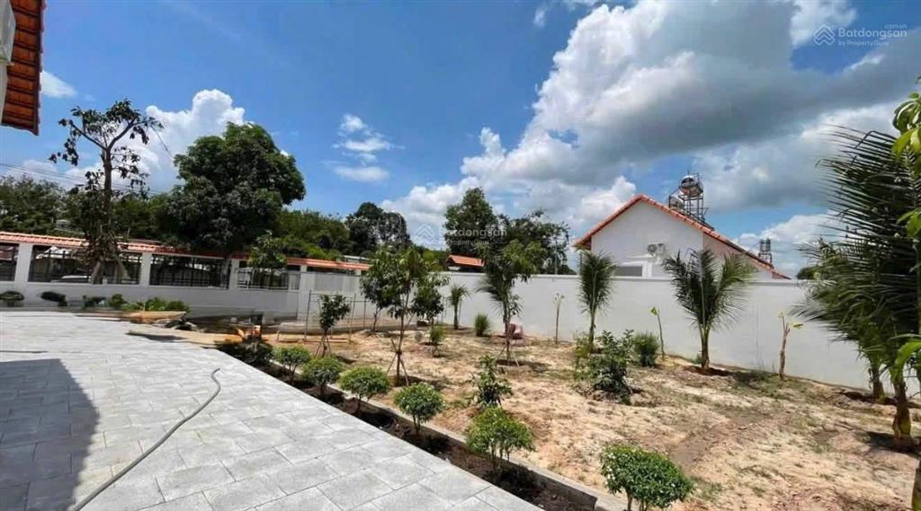 Bán nhà vườn thái mỹ, hcm 617m2 giá 3,2 tỷ, đường bê tông thông tứ hướng, di chuyển thuận tiện