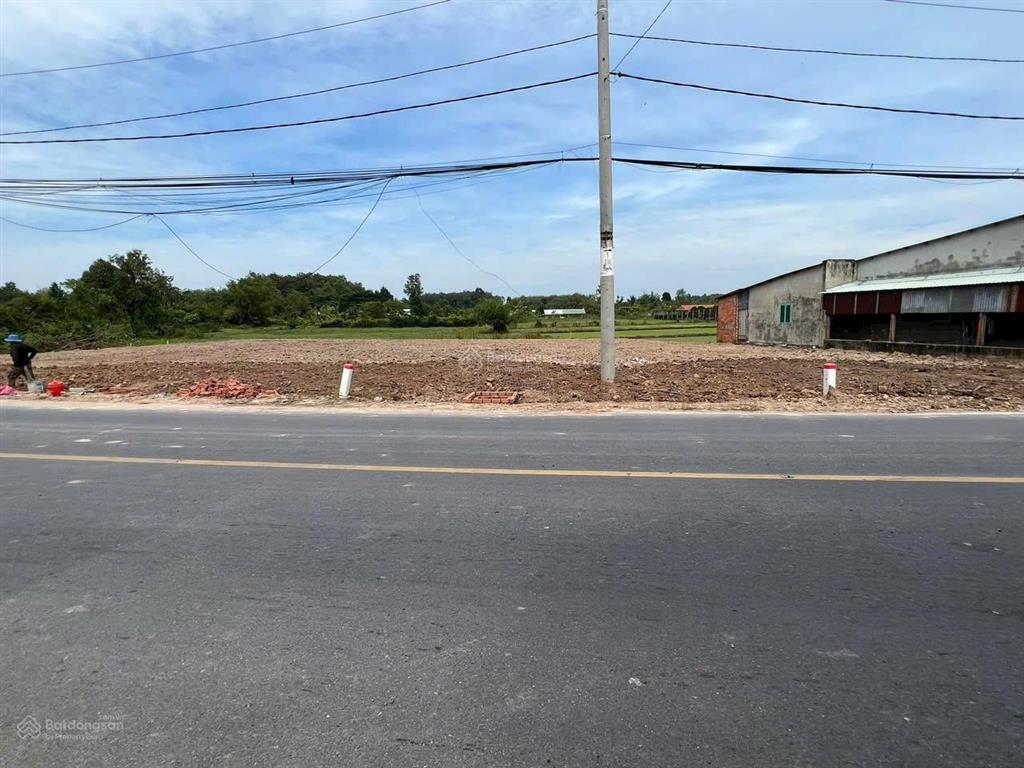 Bán lô đất mt tỉnh lộ 7, xã an nhơn tây, củ chi. đất cao ráo bằng phẳng, dt 150m2 full thổ