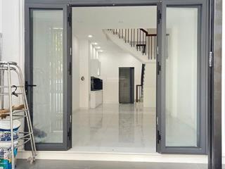 Nhà giá rẻ quận 2mặt tiền kinh doanh tốt64m22tầng3pnsổ riênggần chợngay lê văn thịnh6,7 tỷ