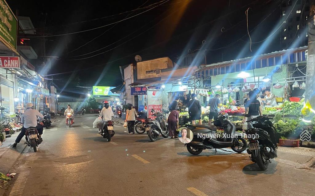 Mặt bằng kinh doanh tốtngay chợ q9100m22pn2wcchỉ 10,4tỷgấp bánthương lượng tốt