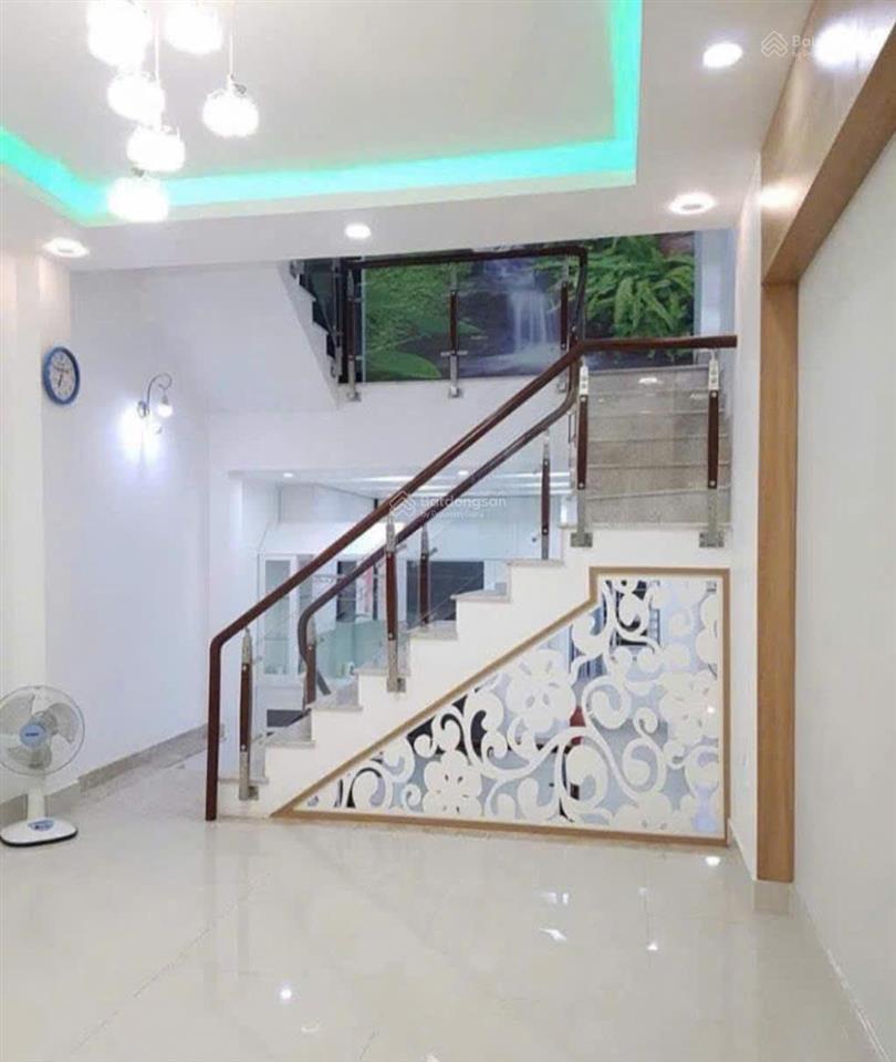 Mặt tiền lê văn thịnh q275m2, 3pn, 4wc,4 tầng hoàn công đủ tặng nội thất10,4 tỷhiếm