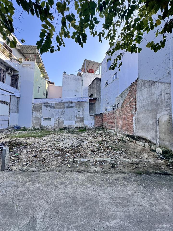 Bán đất sát biển siêu hiếm giá tốt