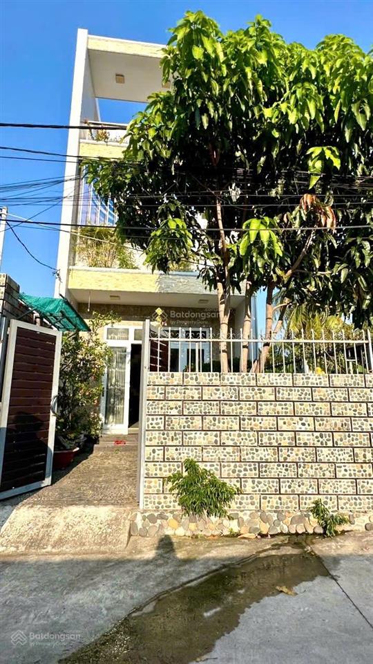 Nhà 3 tầng gần biển hẻm phạm văn đồng