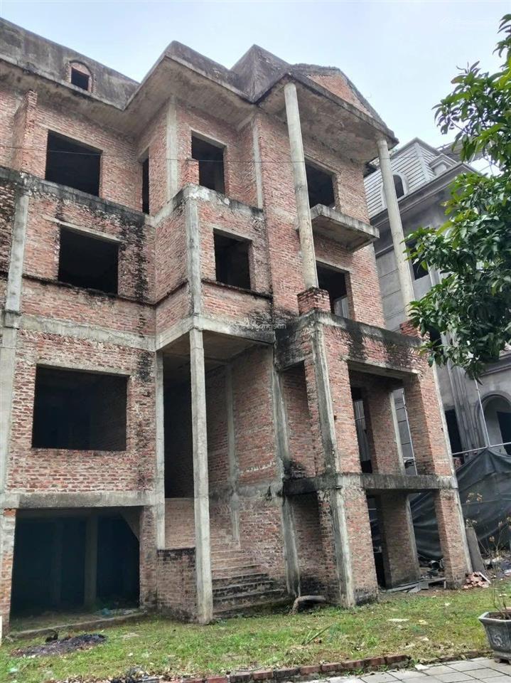Chủ nhà cần bán lắm ạ biệt thự song lập lideco hoài đức 110 triệu/m2 cả nhà và đất 0979 898 ***