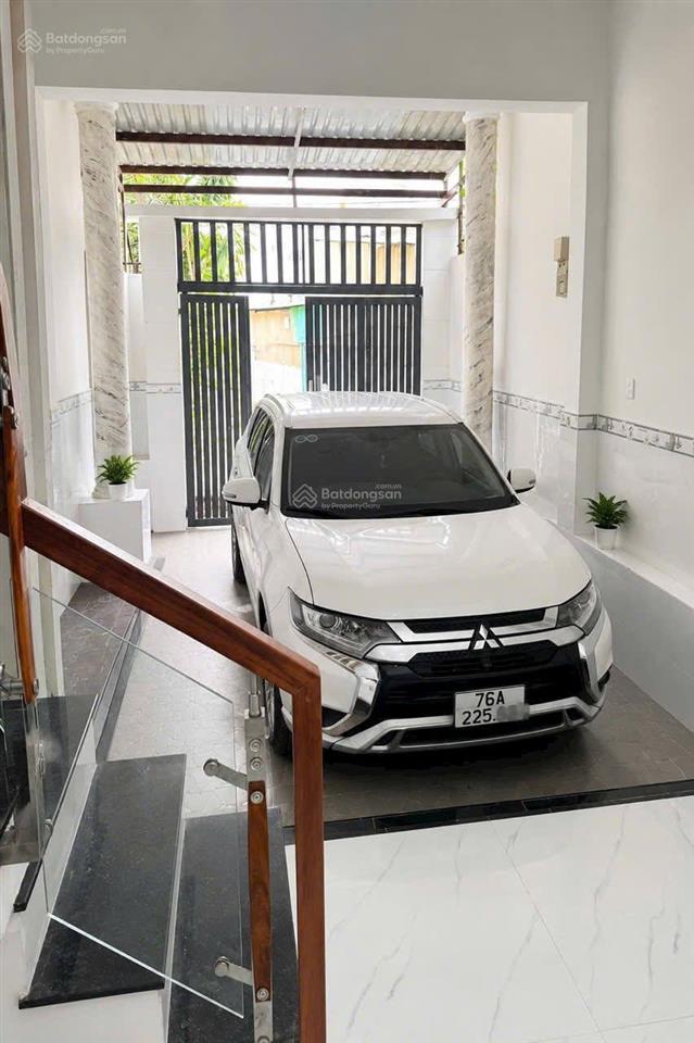 Bán nhà mặt tiền đường số lê văn việt  xe hơi ngủ trong nhà  gần vincom quận 9  chỉ 5,5 tỷ