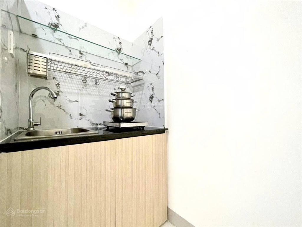 Bán nhà bùi đình túy 4x20 3 lầu 13 phòng cao cấp cho thuê