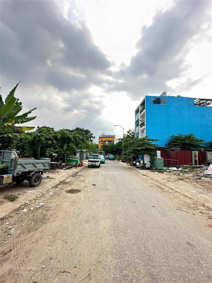 Bán lô đất hxh sát mt đặng thùy trâm 4x20 sát đại học văn lang