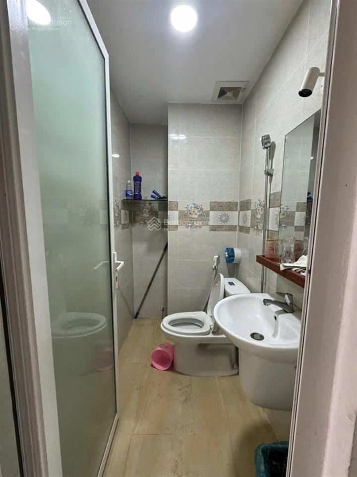 Ô tô ngủ trong nhà nhà bán bình thạnh. 4x18m, 6 tầng có thang máy