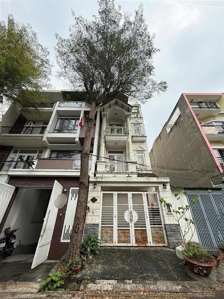 Bán nhà đặng thùy trâm 4,5x20 xây 3 lầu có công viên nội khu sang trọng