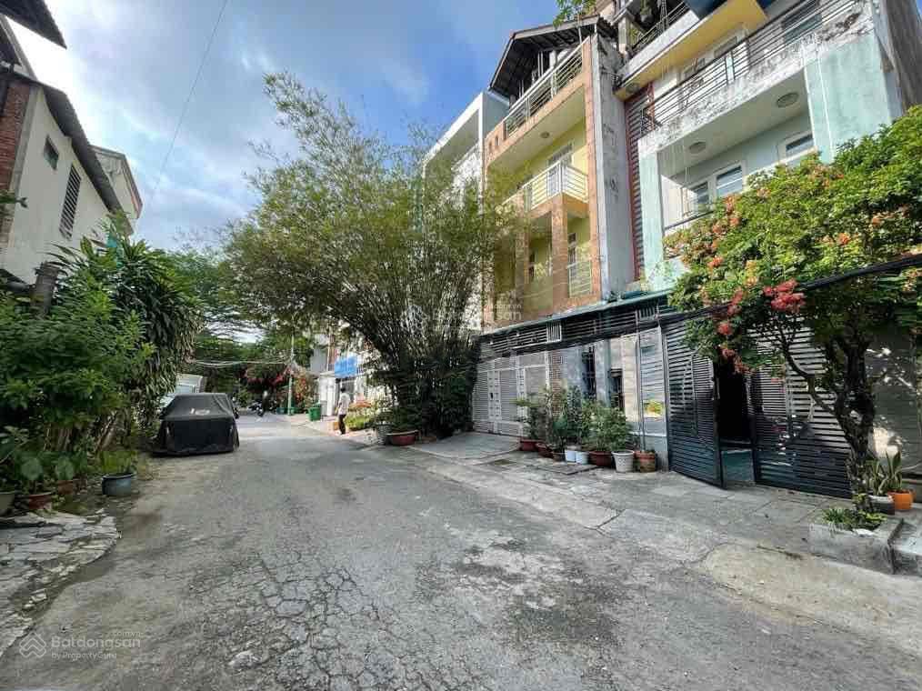 Bán nhà cấp 4 tiện xây mới bình lợi 5x20 vuông vứt khu an ninh, dân trí cao