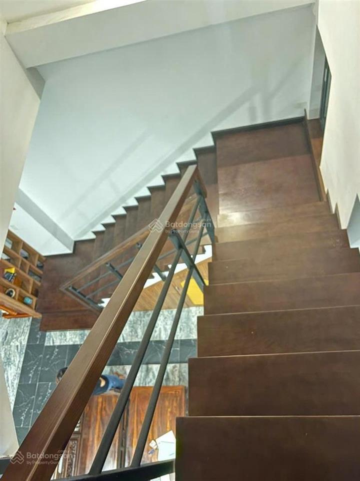 Bán nhà hẻm 4m điện biên phủ, 4.5x18m, 2 lầu nhà xây kiên cố không cần sửa chữa