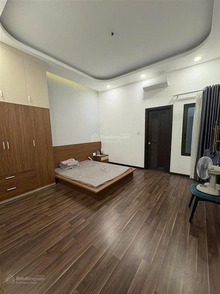 Bán nhà hẻm 4m điện biên phủ, 4.5x18m, 2 lầu nhà xây kiên cố không cần sửa chữa