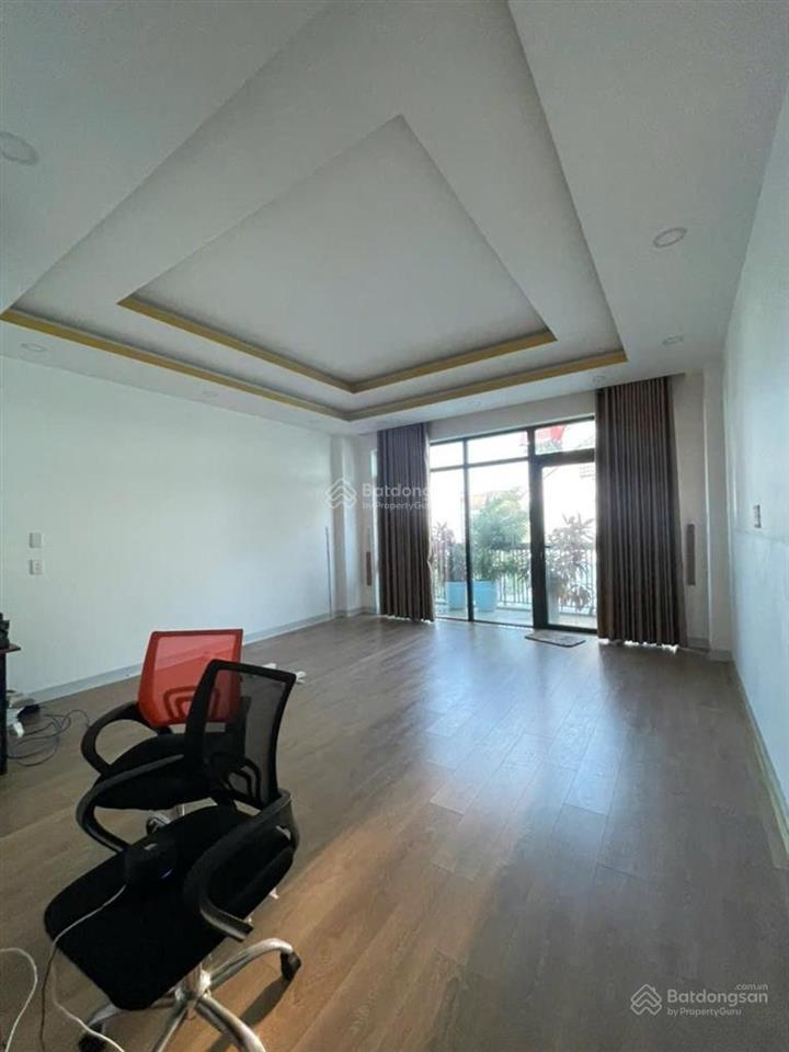 Bán nhà khu biệt thự bình lợi, 5x20m, trệt + 2 lầu, nhà phù hợp ở hoặc làm công ty