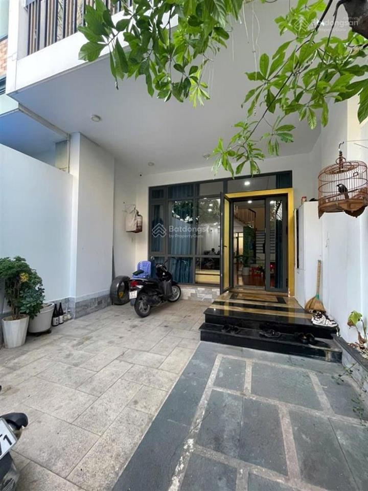 Bán nhà khu biệt thự bình lợi, 5x20m, trệt + 2 lầu, nhà phù hợp ở hoặc làm công ty