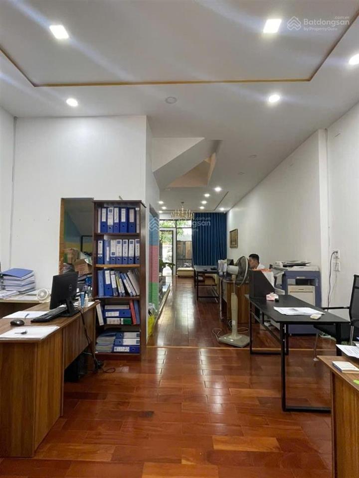 Bán nhà khu biệt thự bình lợi, 5x20m, trệt + 2 lầu, nhà phù hợp ở hoặc làm công ty