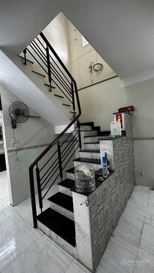 Nhà 2 mặt hẻm thông thoáng trần bình trọng, 5x13m, 1 lầu, 3 pn