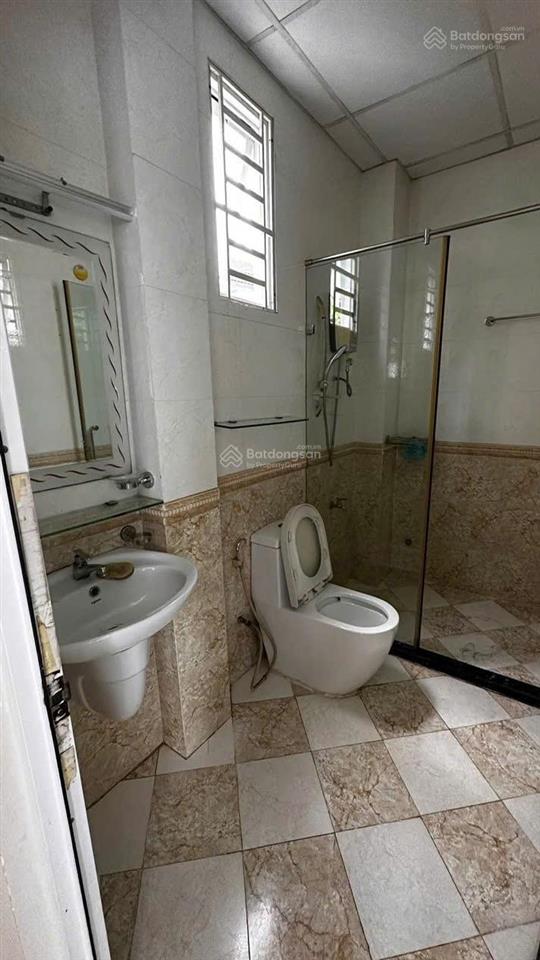 Nhà 2 mặt hẻm thông thoáng trần bình trọng, 5x13m, 1 lầu, 3 pn