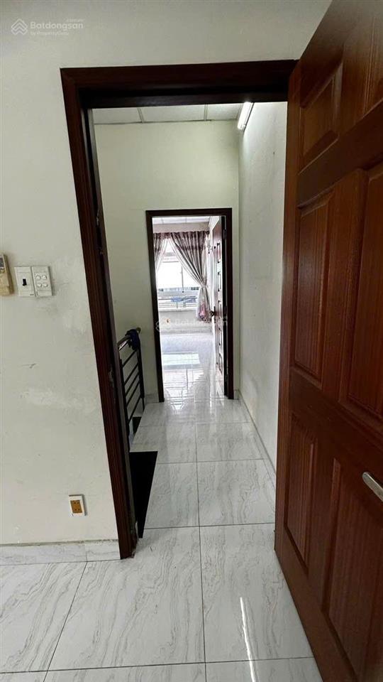 Nhà 2 mặt hẻm thông thoáng trần bình trọng, 5x13m, 1 lầu, 3 pn