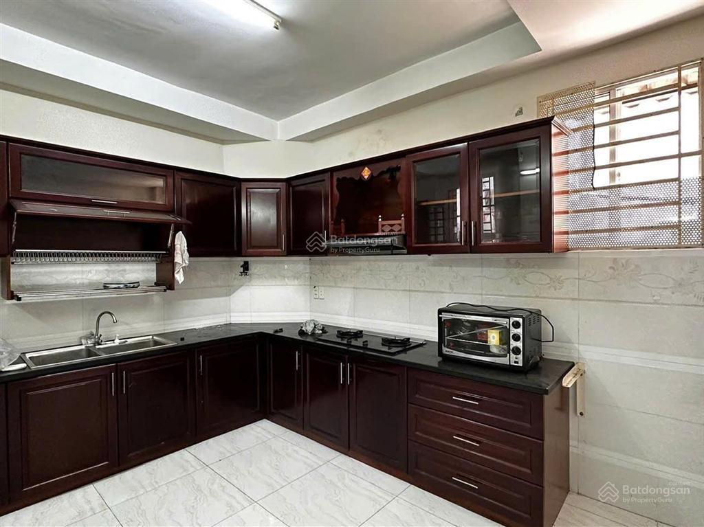 Nhà 2 mặt hẻm thông thoáng trần bình trọng, 5x13m, 1 lầu, 3 pn