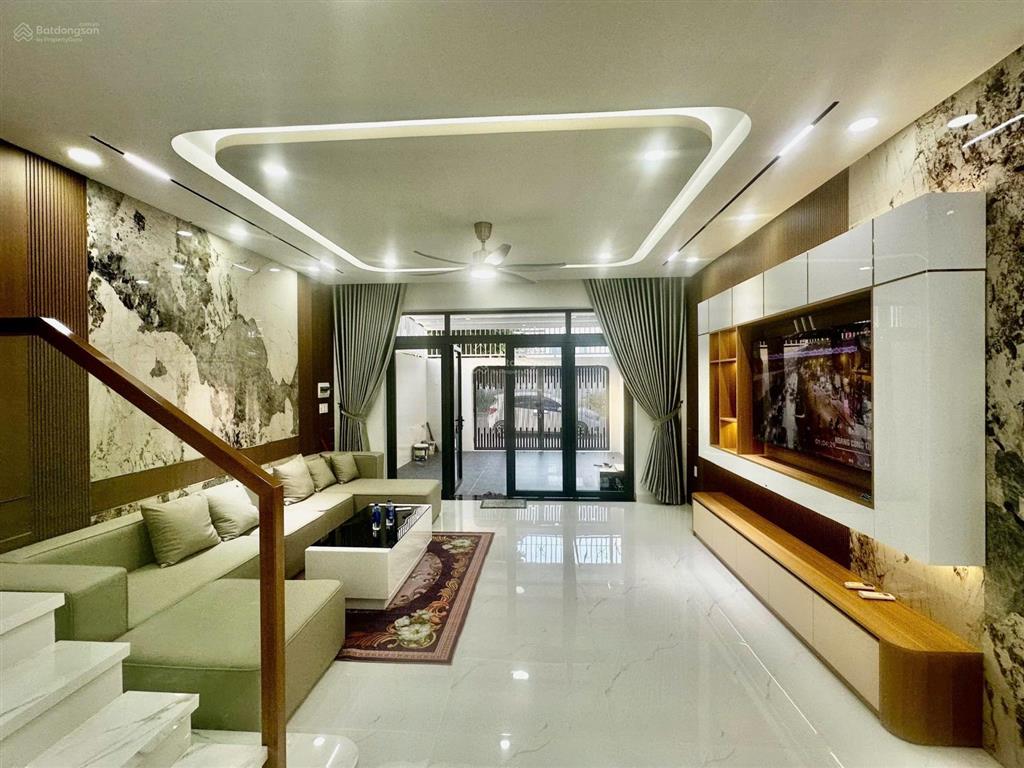 Bán nhà gói 7 mỹ gia 2 mặt tiền thoáng mát giá 9tỷ4!