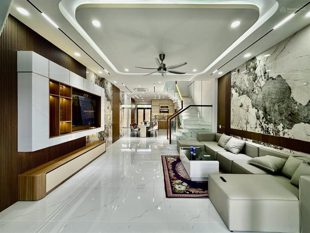 Bán nhà gói 7 mỹ gia 2 mặt tiền thoáng mát giá 9tỷ4!