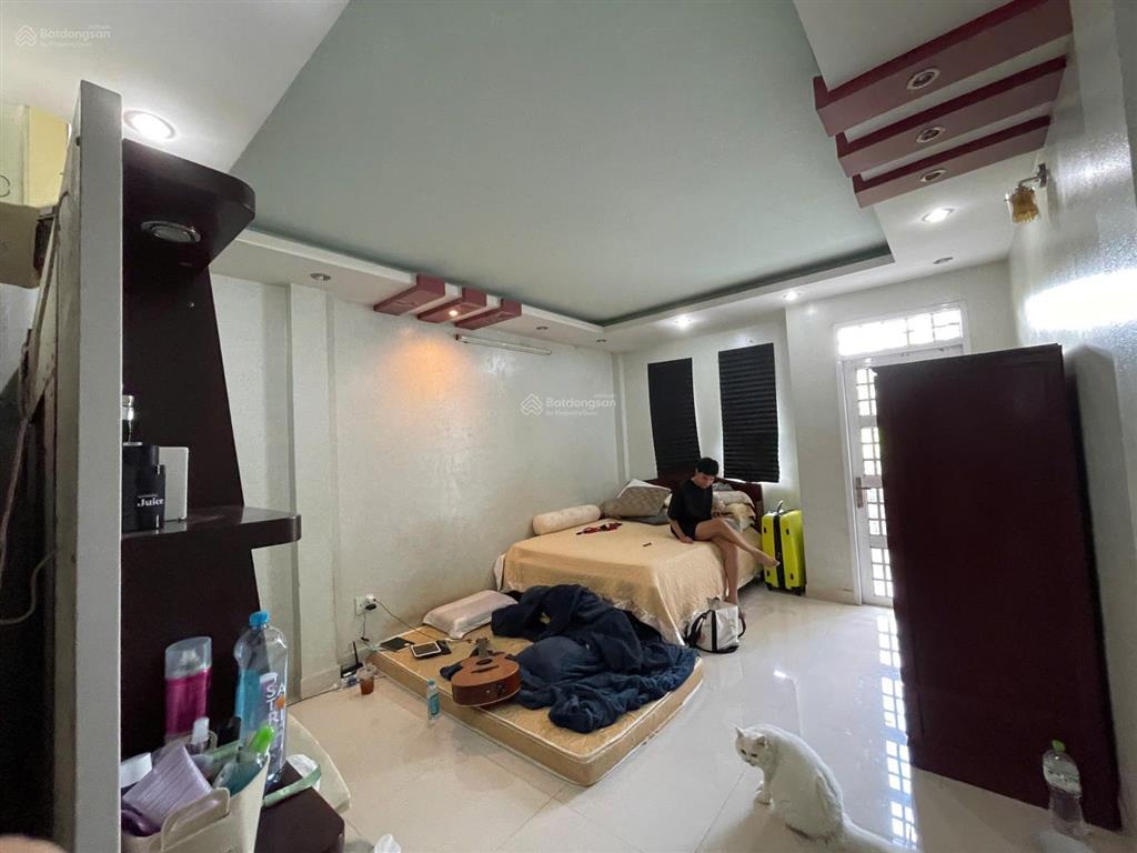 Bán nhà mặt phố tại đường số 3, 7.2 tỷ vnd, 64 m2, 5pn + 5wc + 3 tầng, shr