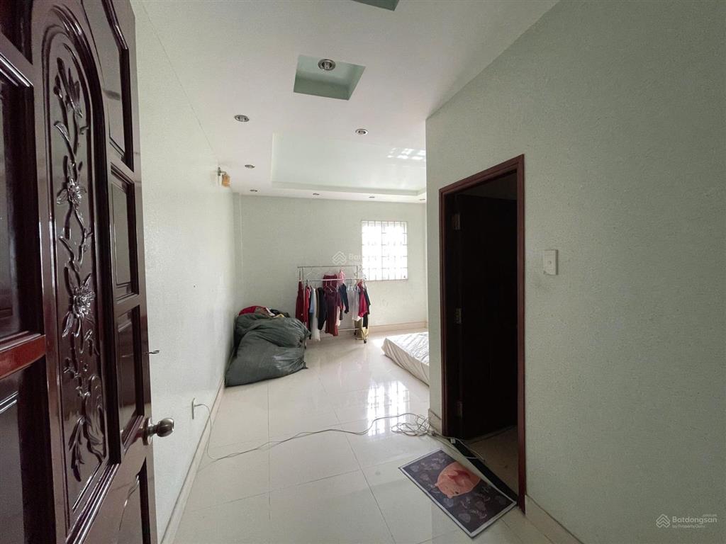 Bán nhà mặt phố tại đường số 3, 7.2 tỷ vnd, 64 m2, 5pn + 5wc + 3 tầng, shr