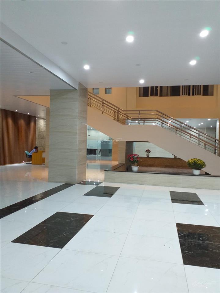 Chính chủ bán chcc 262 nguyễn huy tưởng, 102,3m2, 3pn, có slot oto, giá 8,3 tỷ.  0983 231 ***