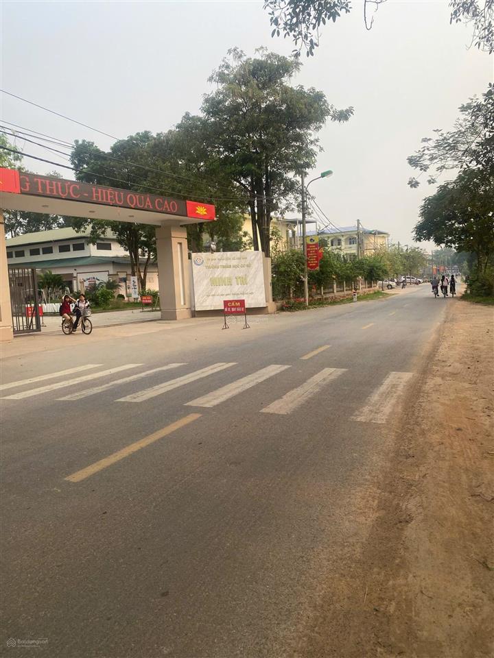 Tháng sau e đi nhật cần tiền đóng cọc gấp nên bán rẻ mảnh đất 65m thổ cư hoàn toàn.