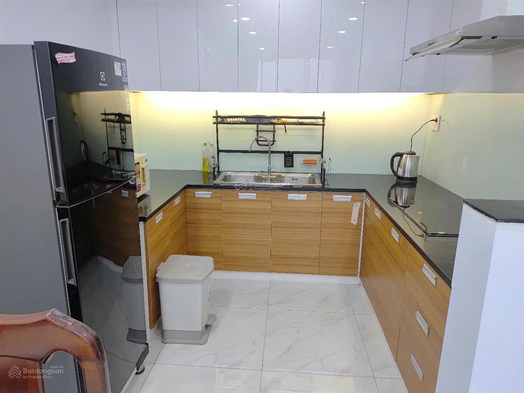 Cho thuê 2pn tại chcc cao cấp orchard garden.  để xem 0932 874 ***  hòa