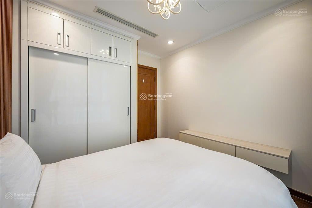 Cần cho thuê chcc newton phú nhuận. dt 75m2, 2pn, 2wc, giá từ 16 triệu  0932 874 ***  hoà