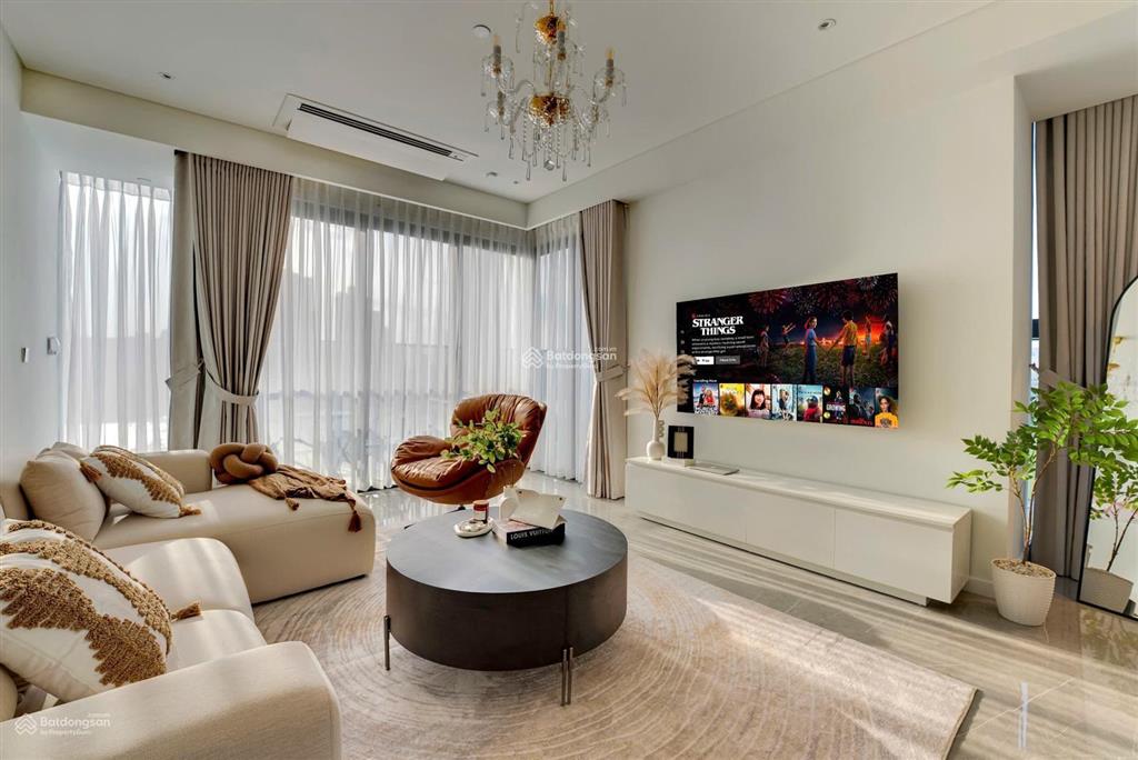 Giá cực hot cho thuê gold view 2pn 80m² nhà cực mới, view thoáng,  0932 874 ***  hòa
