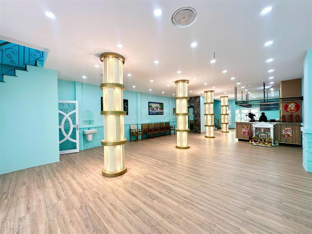 Bán nhà mặt tiền võ thị sáu phường vũng tàu, tp hồ chí minh, cách biển chỉ 300m